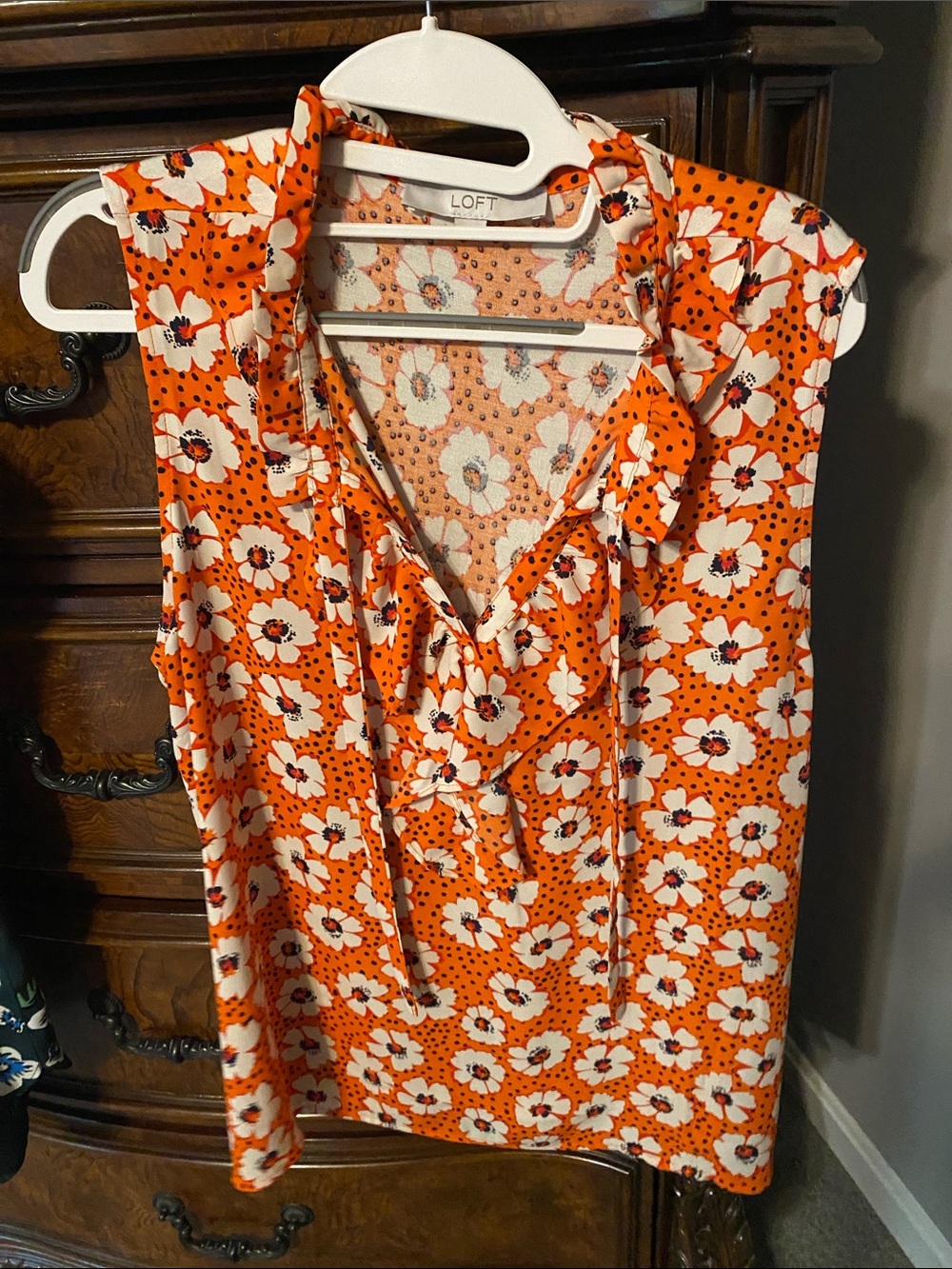 Loft floral sleeveless blouse ruffles
